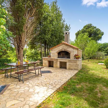 Pet Friendly In With Kitchen Appartement *